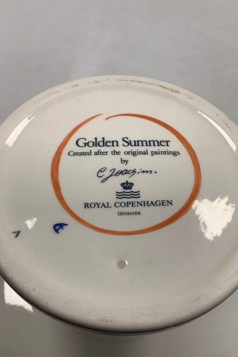 Royal Copenhagen Golden Summer / Gylden Sommer centerpiece på Fod No. 753
