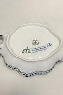 Royal Copenhagen Blau Geriffelte Halbspitze Kleiner blattförmiger Kuchenteller Nr. 550