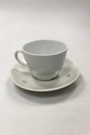 Royal Copenhagen Hotelporcelæn dekoreret med vilde planter Kaffekop og underkop No 9600