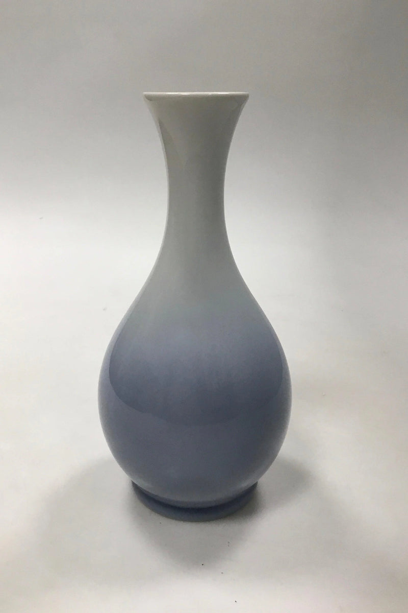 Royal Copenhagen Art Nouveau Vase med Blomster No. 53/51