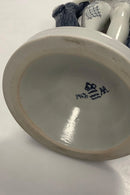 Royal Copenhagen Georg Thylstrup Figur af Pige med hund No 1967