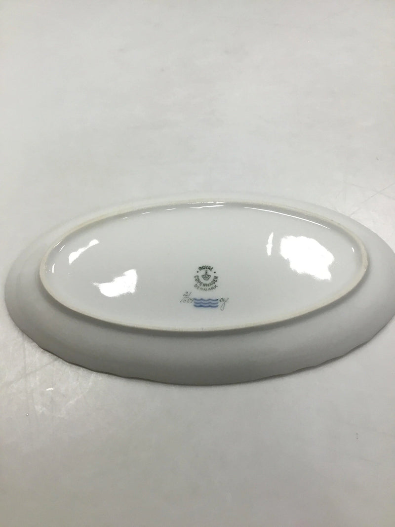 Royal Copenhagen Sirius aflangt fad No 1689