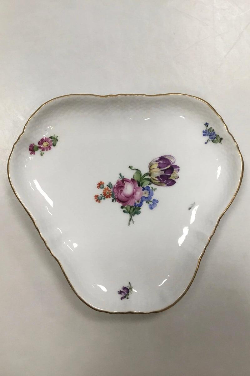 Royal Copenhagen Saksisk Blomst Let Trekantet Kagefad No 493/1526