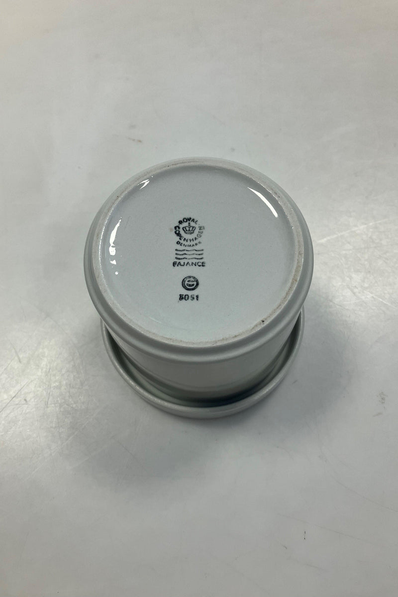 Royal Copenhagen Blåkant Lågkrukke No. 3051