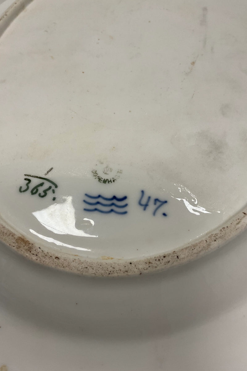 Royal Copenhagen Musselmalet Riflet Ovalt Fad No. 365