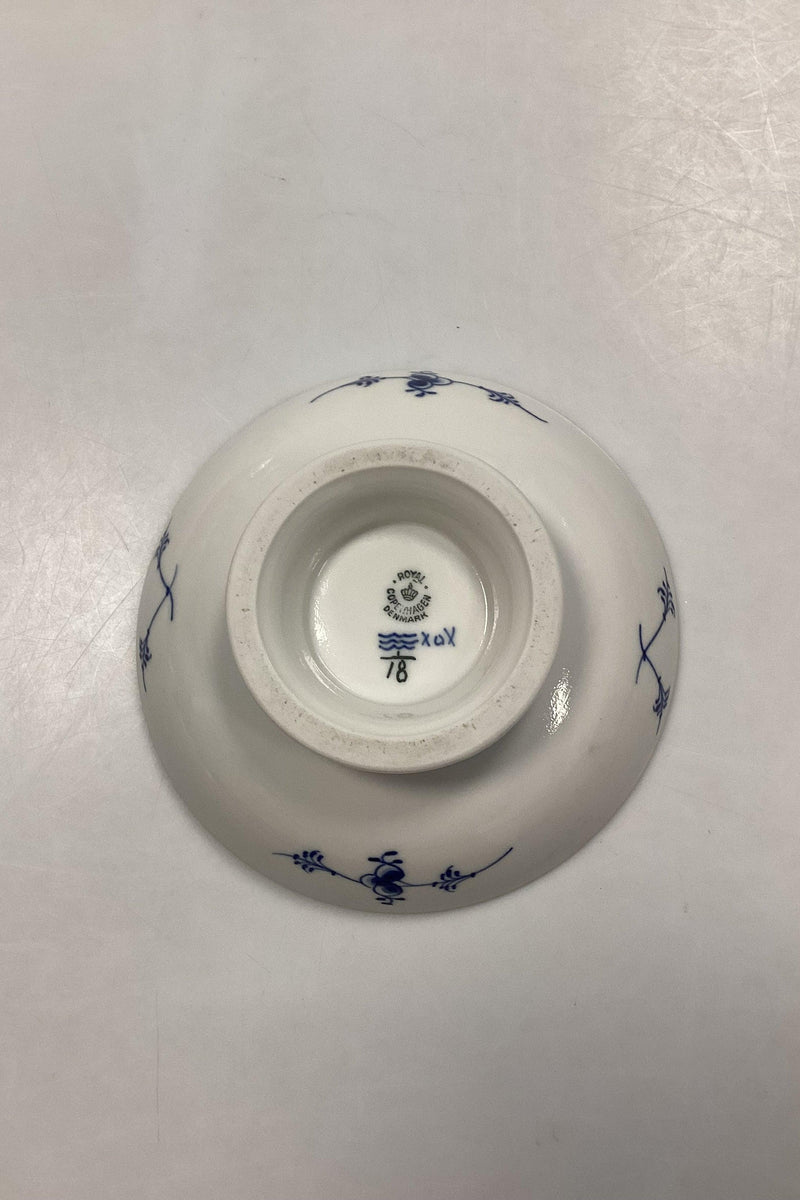 ロイヤル コペンハーゲン ブルーフルーテッド プレイン 脚付き