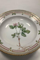 Royal Copenhagen Flora Danica Dyb Tallerken No 20/3546 eller 604