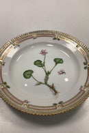 Royal Copenhagen Flora Danica Salat Tallerken No 20 / 3573