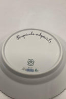 Royal Copenhagen Flora Danica Salat Tallerken No 20 / 3573