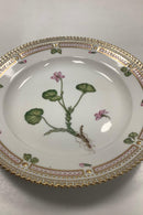 Royal Copenhagen Flora Danica Salat Tallerken No 20 / 3573