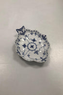 Royal Copenhagen Musselmalet Helblonde Bladformet fad No 1076