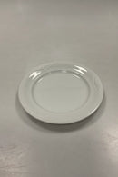 Royal Copenhagen Hvid Magnolia med uglasseret relief Kagetallerken No 617