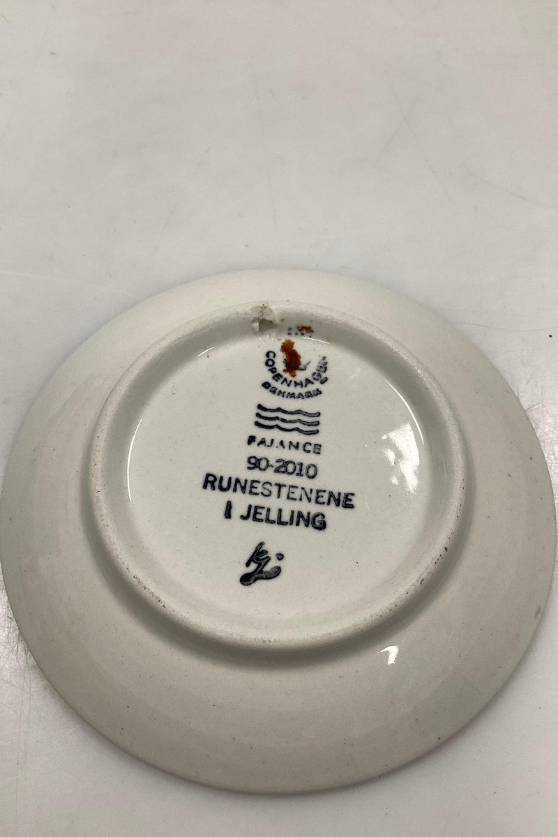 Royal Copenhagen 2010 Plaquette No 90 Runestenene i Jylling