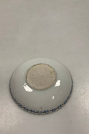 Royal Copenhagen  Musselmalet Helblonde Askebæger / Platte med Sølvmønt No 1/1009