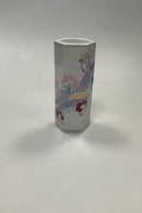 Bing og Grøndahl Fyrfad Lysestage af Annegrete Halling-Koch No. 1827/5466. Rød nuancer med guld