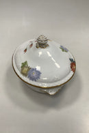 Royal Copenhagen Stel No 93 Hvid Halvblonde m. Blomster og Guldkant Lågfad