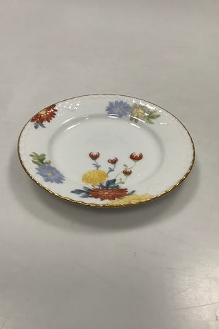 Royal Copenhagen Stel No 93 Hvid Halvblonde m. Blomster og Guldkant Kagetallerken