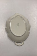 Bing og Grøndahl Saksisk Blomst, Creme Bladformet Fad No. 199