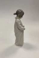 Royal Copenhagen Figur No. 408 - Godmorgen (Pige i natkjole)