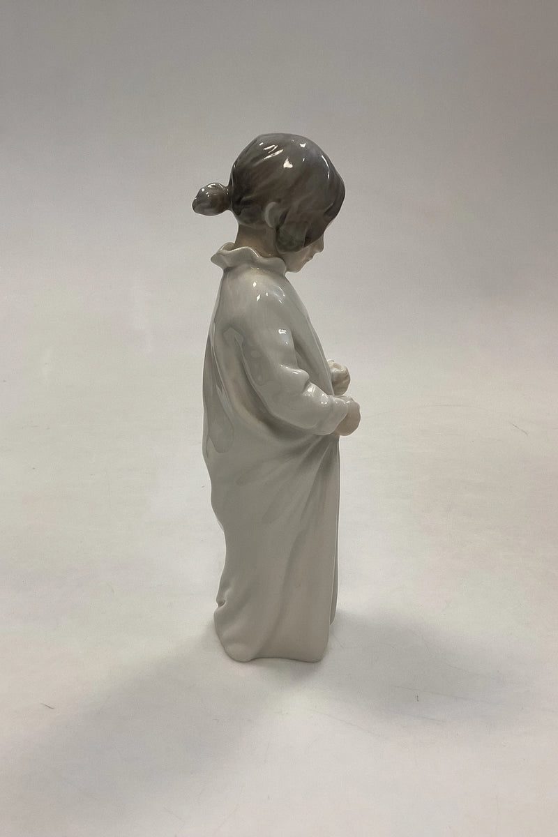 Royal Copenhagen Figur No. 408 - Godmorgen (Pige i natkjole)