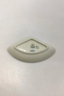 Royal Copenhagen Hjertegræs Trekantet skål No 884/9783