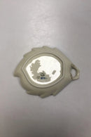 Royal Copenhagen Creme Svejfet med Guld (Stel 1235) Bladformet Assiette No 1866