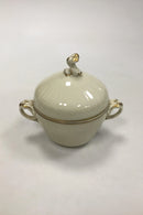 Royal Copenhagen Creme Svejfet med Guld (Stel 1235) Stor Sukkerskål med Låg No 1865