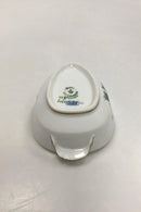 Royal Copenhagen Saxon Flower Light Bee Cell Assiet No 493/2055