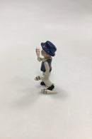 Royal Copenhagen figurine The Little Juggler No 209