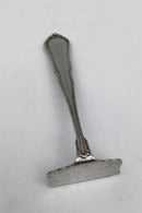 哈绿银丽塔 "推手