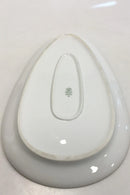 Bing & Grøndahl Hvidt glat stel med guldkant Trekantet fad No 16