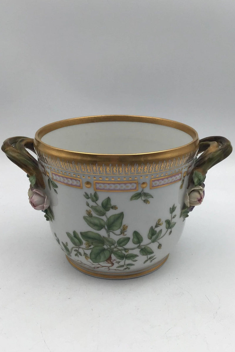 Royal Copenhagen Flora Danica Vinkøler No 20/3570.