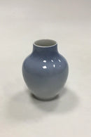 Royal Copenhagen Art Nouveau Vase dekoreret med brombær No 288/45A