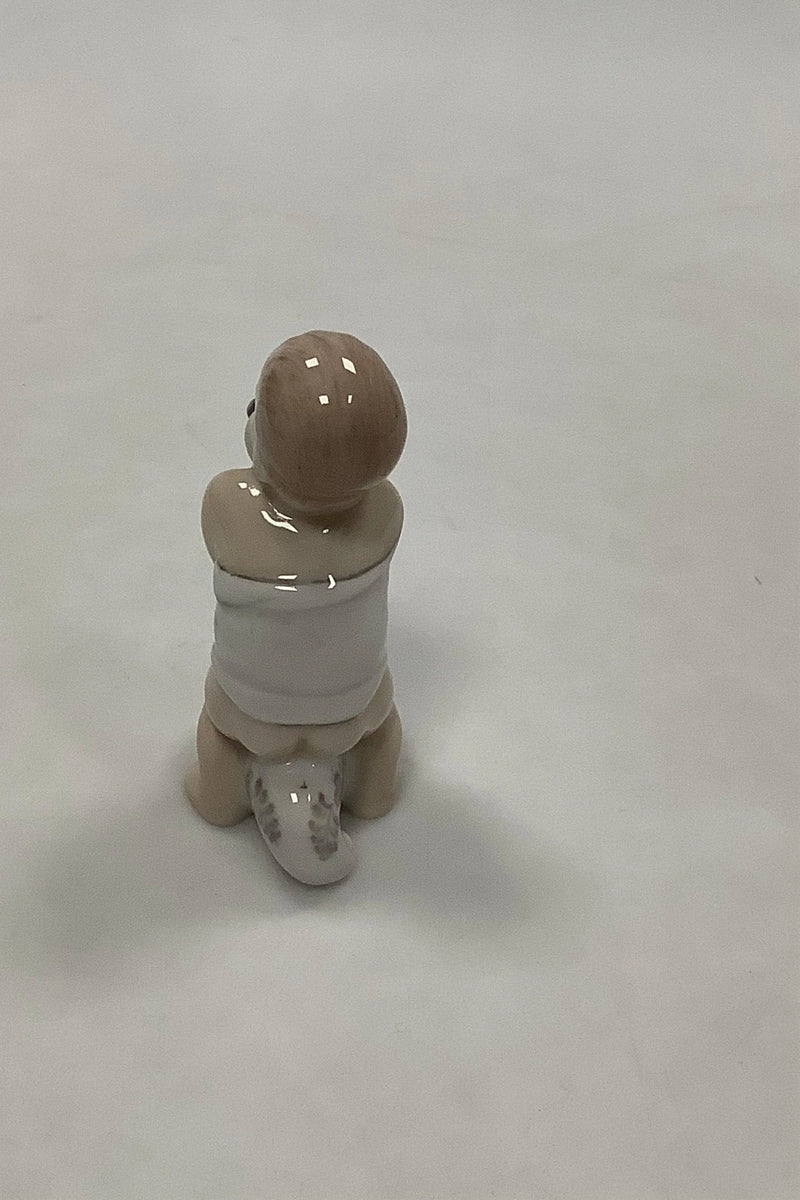 Royal Copenhagen  figur Efterår No 2858