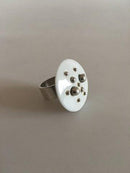 Anton Michelsen Sterling Silver Ring with Royal Copenhagen Ornament in Porcelain（ロイヤル・コペンハーゲン・オーナメント・イン・ポーセリン