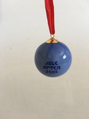 Bing &amp; Grondahl 2005年圣诞小饰品 "树被带回家"