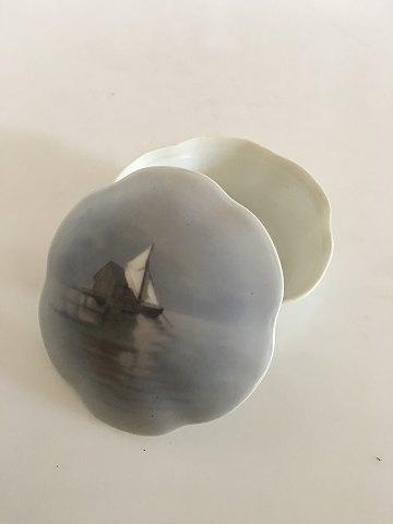Bing & Grøndahl Lågskål med Bådmotiv No. 127