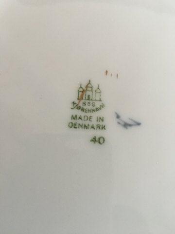 Bing & Grøndahl Måge med Guld Trekantet Fad No 40 / 354