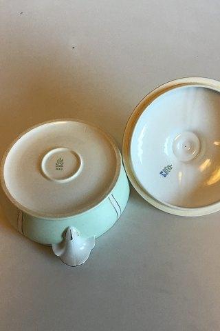 Bing & Grøndahl Rund Terrin med låg Stel med grøn dekoration med guld på form 507(Herregaard)