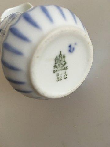 Bing og Grøndahl Sommerfugl Sennepskrukke med Låg No. 52C