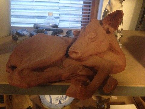 ビング＆グロンダール ストーンウェア カーフフィギュア ボー・ヘデダール作 No 7060