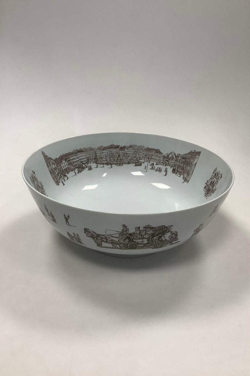Bing og Grøndahl Jubilæumsskål Københavns Kommune  Måler 26,5cm x 10,5cm ( 10.43 inch x 4.13 inch )