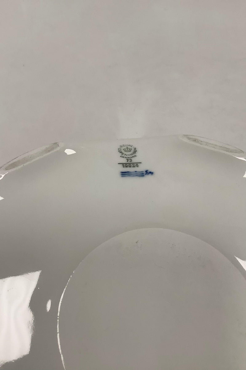 Royal Copenhagen / Kgl. Porcelæn Skærsommernatsdrøm Salatskål Lyseblå No 10024