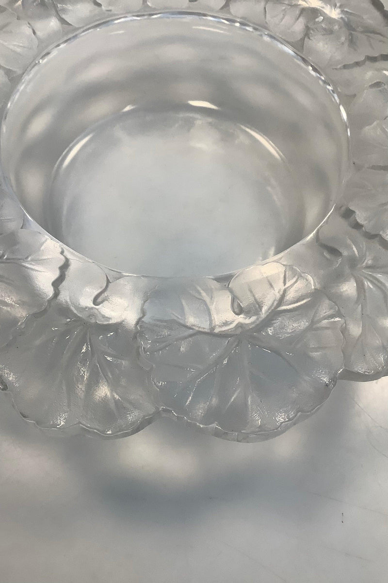 Rene Lalique Fransk Glas skål med Blomster dekoration ( frosted )