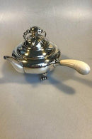Georg Jensen Sterling Silber Magnolien-Teekanne Nr. 2D.