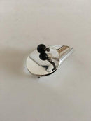 Georg Jensen Sterling Silber Nanna & Jørgen Ditzel Brosche Nr. 336 mit schwarzem Stein.