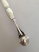 ジョージ ジェンセン スターリング シルバー オーナメンタル サービング スプーン No 38