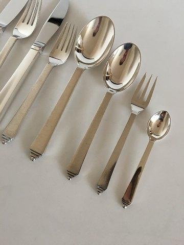 ジョージ ジェンセン スターリングシルバー ピラミッド型カトラリー