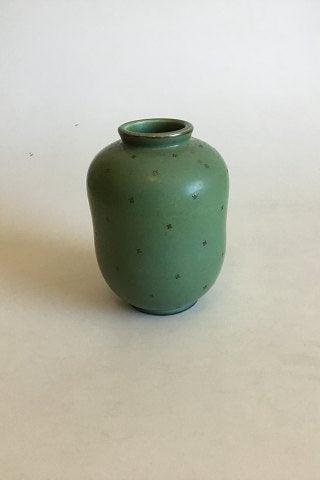 グスタフスベリ アジェンタグリーン セラドン 銀製装飾付花瓶 No 1049II