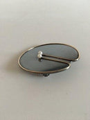 Hans Hansen Broche i Oxideret Sterling Sølv med Perler og Forgyldt Kant.